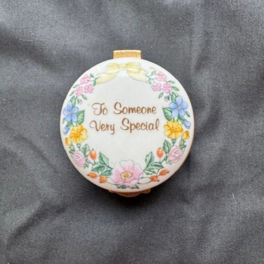 "To Someone Very Special" Trinket Box Falcon China Straffordshire England